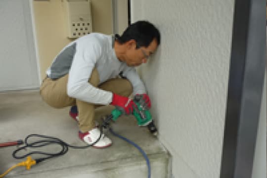 玄関前タタキ穿孔