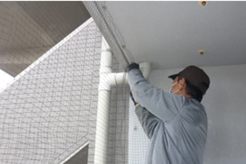 ベランダネット取付作業