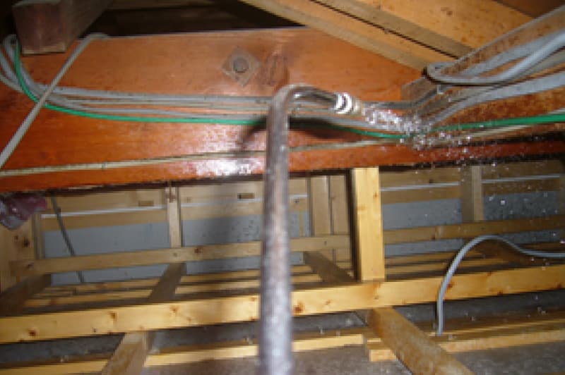 天井裏消毒（液剤散布）